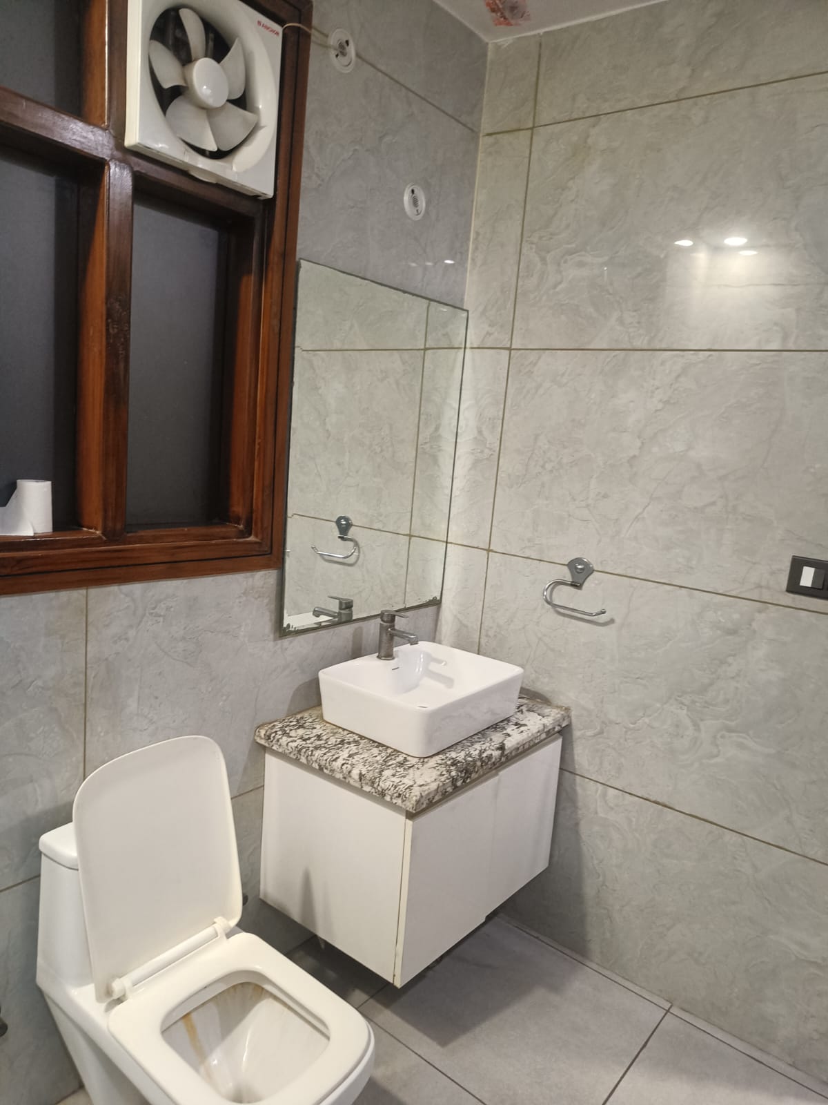 Bathroom 2